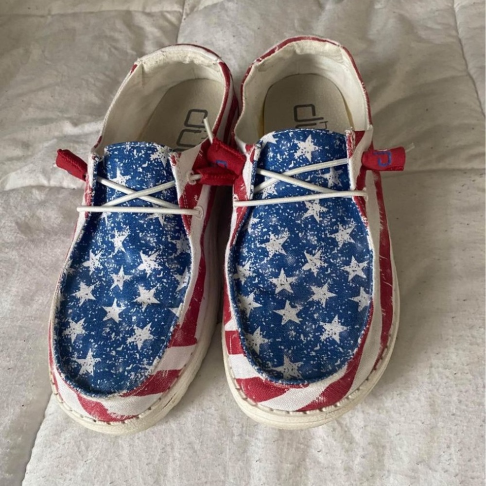 American flag hey dudes